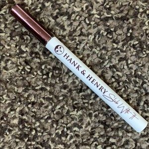 Hank and Henry Eyeliner